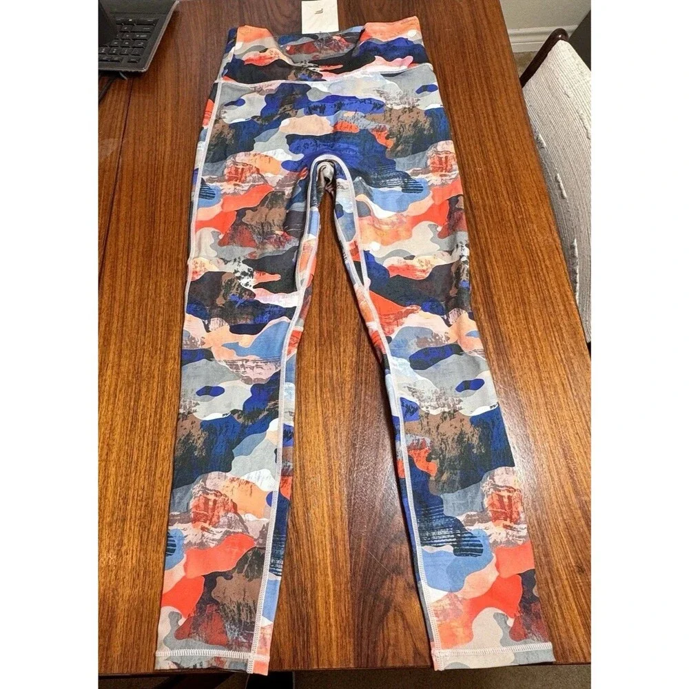Fabletics Anywhere Motion365 Ultra High Waisted 7/8 Leggings Size M Zenith New